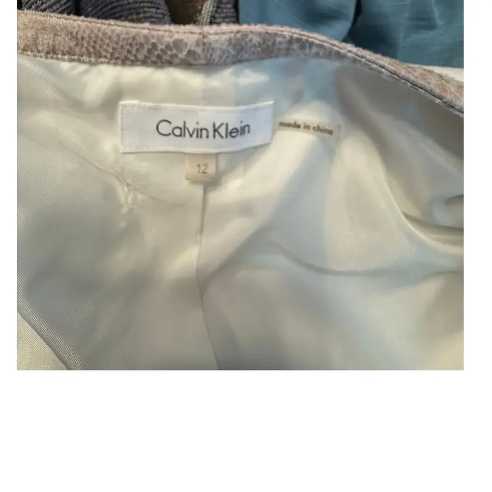 Calvin Klein White Zip-Front Blazer Jacket sz 12 – Tailored, Chic & Versatile - Picture 5 of 6